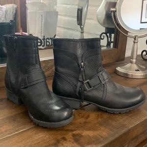 Clarks black leather boots